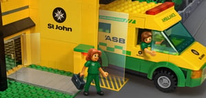 Ambulance Lego 1420_680